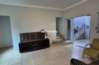 Casa para venda em Parque Franville de 227.00m² com 3 Quartos, 1 Suite e 2 Garagens