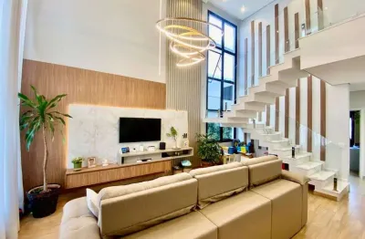 Sobrado para venda em Jardim Samambaia de 255.00m² com 3 Quartos, 3 Suites e 4 Garagens