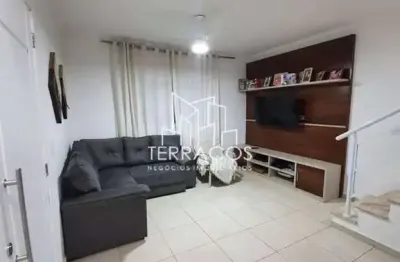 Casa de Condomínio para venda em Jardim Carolina de 140.00m² com 3 Quartos, 1 Suite e 2 Garagens
