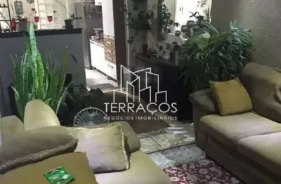 Casa para venda em Vila Rio Branco de 300.00m² com 5 Quartos, 2 Suites e 4 Garagens
