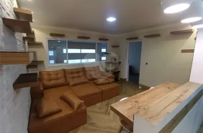 Sobrado para venda em Fundação de 250.00m² com 2 Quartos, 2 Suites e 3 Garagens
