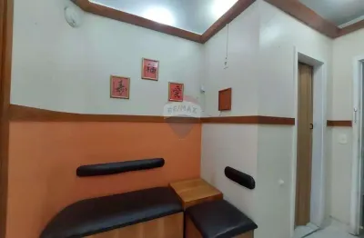 Sala Comercial para venda em Cacuia de 26.00m² com 1 Quarto e 1 Garagem