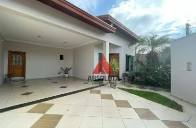 Casa para alugar em Jardim Alfa de 250.00m² com 4 Quartos, 1 Suite e 4 Garagens