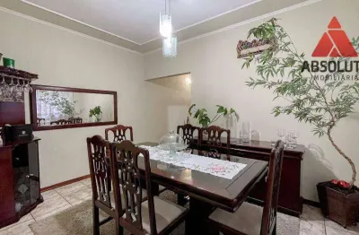 Casa para venda em Jardim Brasília de 205.00m² com 3 Quartos, 1 Suite e 2 Garagens