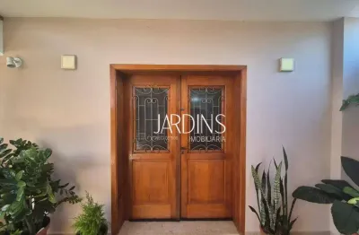 Casa para venda em Jardim Paulista de 132.00m² com 4 Quartos, 2 Suites e 2 Garagens