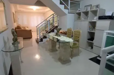 Sobrado para venda em Vila Granada de 240.00m² com 3 Quartos, 1 Suite e 3 Garagens