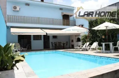 Sobrado para venda em Vila Ré de 250.00m² com 4 Quartos, 3 Suites e 6 Garagens