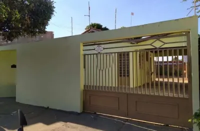 Casa para venda em Residencial Jardim Santa Luzia de 88.88m² com 2 Quartos e 3 Garagens
