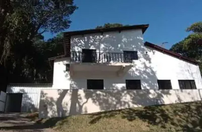 Casa para venda em Louveira de 200.00m² com 3 Quartos, 1 Suite e 7 Garagens