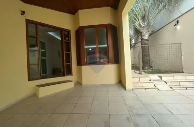 Casa para venda em Jardim Residencial Deolinda Guerra de 275.00m² com 5 Quartos, 1 Suite e 4 Garagens