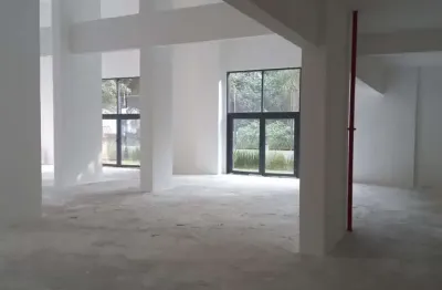 Galpão / Depósito / Armazém para venda e aluguel em Paraíso de 488.00m²