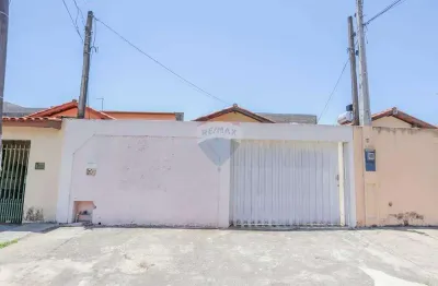 Casa para venda em Jardim Tropical de 38.00m² com 2 Quartos e 2 Garagens