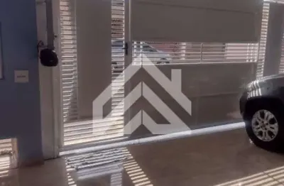 Casa para venda em Vila Cristina de 110.00m² com 2 Quartos e 2 Garagens