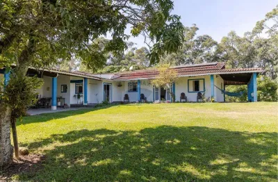 Casa para venda em Terras De Santa Cruz de 375.00m² com 4 Quartos