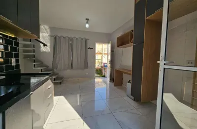 Casa de Condomínio para alugar em Chácara Rincão de 49.00m² com 2 Quartos e 2 Garagens