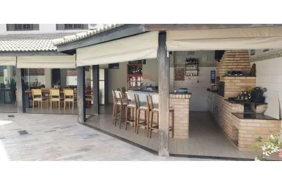 Casa para venda em Parque Iracema de 403.12m² com 4 Quartos, 2 Suites e 3 Garagens