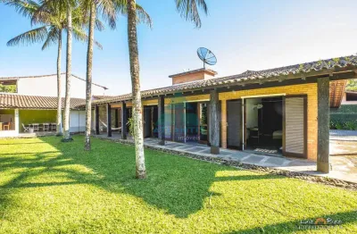 Casa para venda em Lagoinha - Condomínio Lagoinha de 300.00m² com 4 Quartos, 2 Suites e 6 Garagens