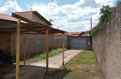 Casa para venda em Vila Ilze de 58.17m² com 2 Quartos e 4 Garagens