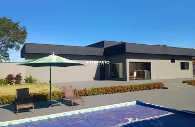 Fazenda / Sítio para venda em Patrocínio Paulista de 1400.00m² com 3 Quartos, 1 Suite e 4 Garagens