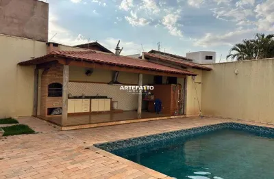 Casa para venda em Igarapava de 369.00m² com 5 Quartos, 3 Suites e 4 Garagens