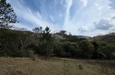 Terreno à venda no Centro, Camanducaia 