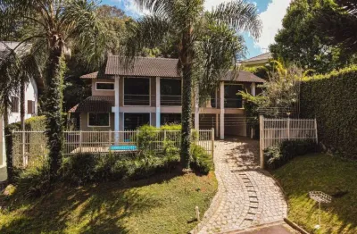 Casa para alugar em Santa Felicidade de 274.00m² com 2 Quartos, 1 Suite e 2 Garagens