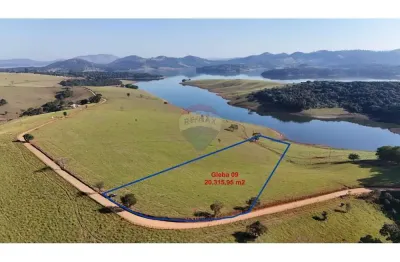 Terreno à venda no Centro, Piracaia 