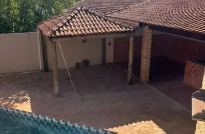 Casa para alugar em Jardim Moysés Miguel Haddad de 450.00m² com 4 Quartos, 4 Suites e 4 Garagens