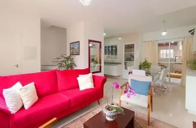 Casa de Condomínio para venda em Granja Viana de 76.80m² com 3 Quartos, 1 Suite e 3 Garagens