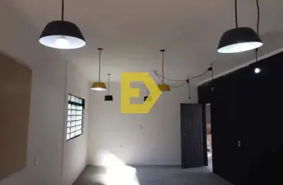 Casa para alugar em Vila Mendonça de 200.00m² com 3 Quartos, 1 Suite e 3 Garagens