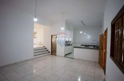 Casa de Condomínio para alugar em Residencial Dos Lagos de 340.00m² com 3 Quartos, 3 Suites e 5 Garagens