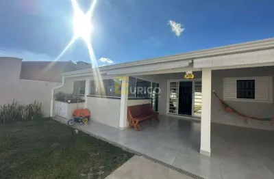 Casa para venda em Bosque de 128.00m² com 3 Quartos, 1 Suite e 2 Garagens
