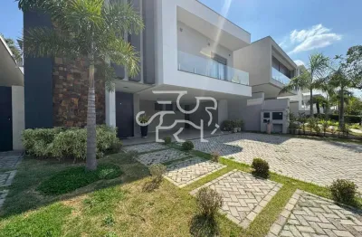 Casa de Condomínio para venda e aluguel em Alphaville Nova Esplanada de 305.00m² com 3 Quartos, 3 Suites e 4 Garagens