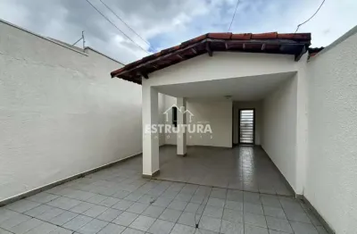 Casa para alugar em Vila Indaiá de 125.00m² com 2 Quartos e 2 Garagens
