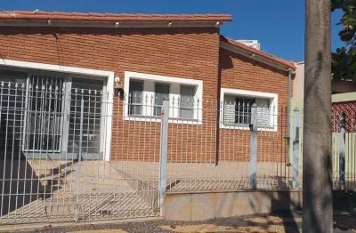 Casa para venda em Jardim Dom Nery de 128.79m² com 2 Quartos e 3 Garagens