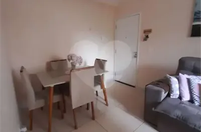 Apartamento para venda em Jardim Utinga de 44.88m² com 2 Quartos e 1 Garagem