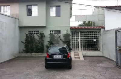 Sobrado para venda em Parque Residencial Oratorio de 133.00m² com 3 Quartos