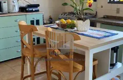 Casa para venda em Jardim Baronesa de 199.00m² com 5 Quartos e 4 Garagens