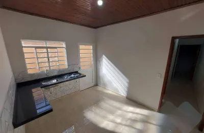 Casa para venda em Jardim Palos Verdes de 60.00m² com 2 Quartos e 2 Garagens