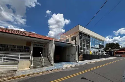 Imóvel Comercial para alugar em Centro de 64.00m² com 3 Garagens