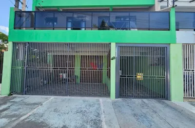 Sobrado para venda em Sítio Cercado de 350.00m² com 5 Quartos, 1 Suite e 2 Garagens