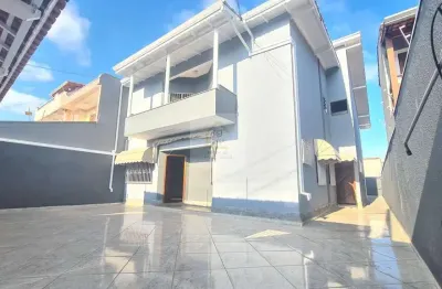 Casa para alugar em Vila Nova Socorro de 243.00m² com 4 Quartos, 2 Suites e 4 Garagens
