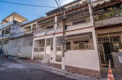 Apartamento para venda em Portuguesa de 180.00m² com 3 Quartos