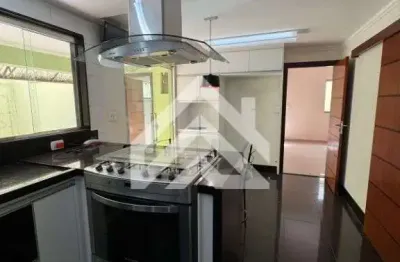 Casa para venda em Vila Cristina de 390.00m² com 2 Quartos, 1 Suite e 3 Garagens