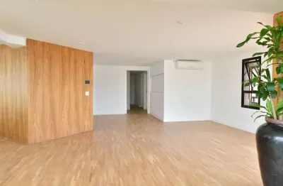 Apartamento para venda em Planalto Paulista de 273.00m² com 4 Quartos, 2 Suites e 4 Garagens