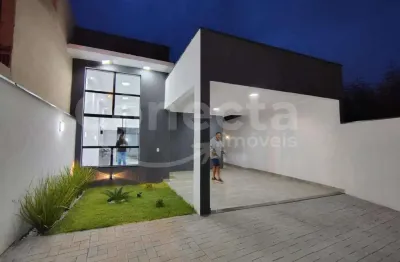 Casa para venda em Vila Santo Antônio de 102.00m² com 3 Quartos, 1 Suite e 3 Garagens