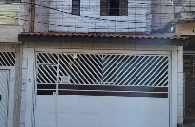 Sobrado para venda em Parque Novo Lar de 160.00m² com 3 Quartos, 1 Suite e 2 Garagens