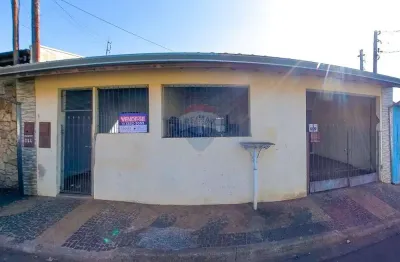 Casa para venda em Jardim José Ometto I de 174.88m² com 5 Quartos e 2 Garagens