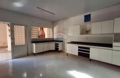 Casa para venda em Núcleo Habitacional Ulisses Guimarães de 167.98m² com 2 Quartos, 1 Suite e 1 Garagem