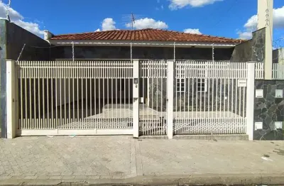 Casa para alugar em Patrimônio Silvares de 150.00m² com 3 Quartos e 1 Suite